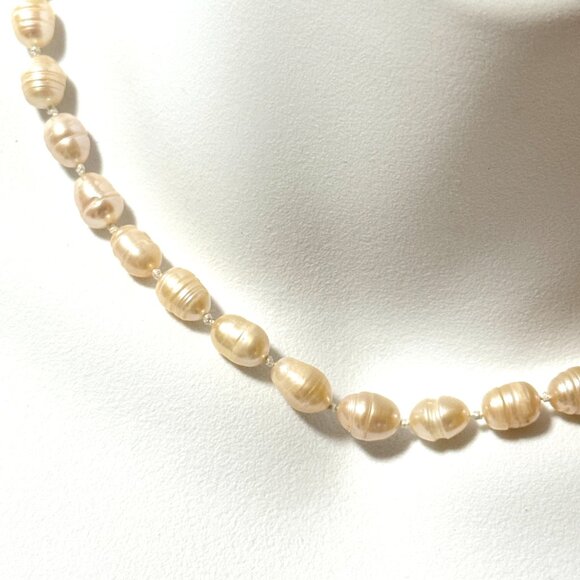 Pale Pink Freshwater Pearl Necklace, Hand Knotted Pearl Necklace - Picture 5 of 9